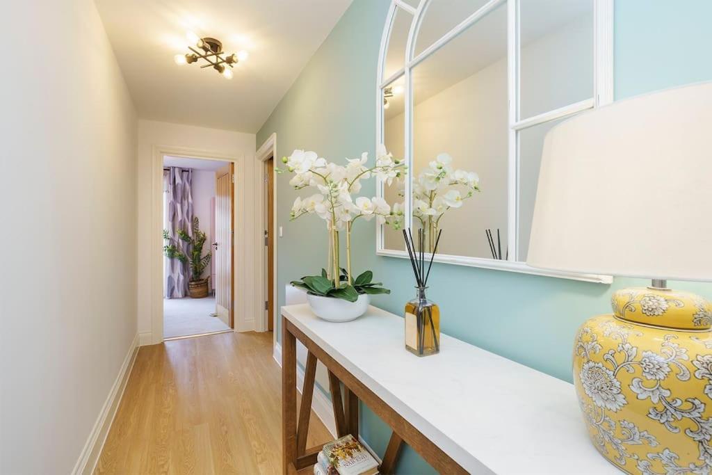 Darlington - 2 Bedroom Luxury Apartment By Mint Stays Bristol Luaran gambar